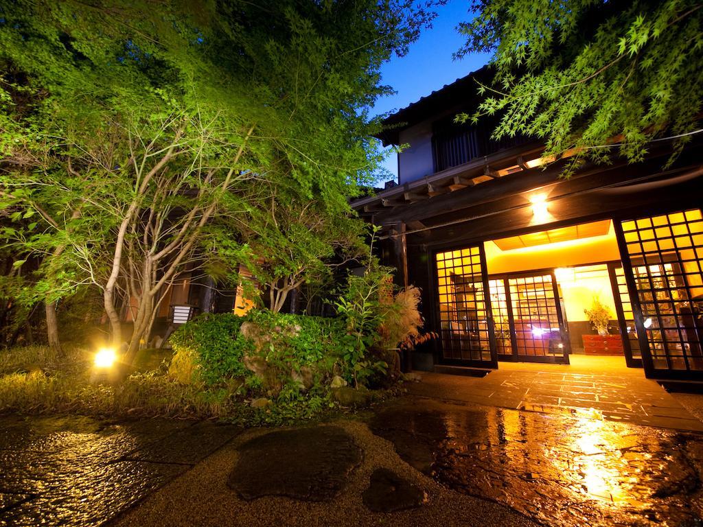 由布市 旅龙香乃藏传统日式旅馆酒店 外观 照片
